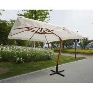 Зонт на боковой деревянной опоре